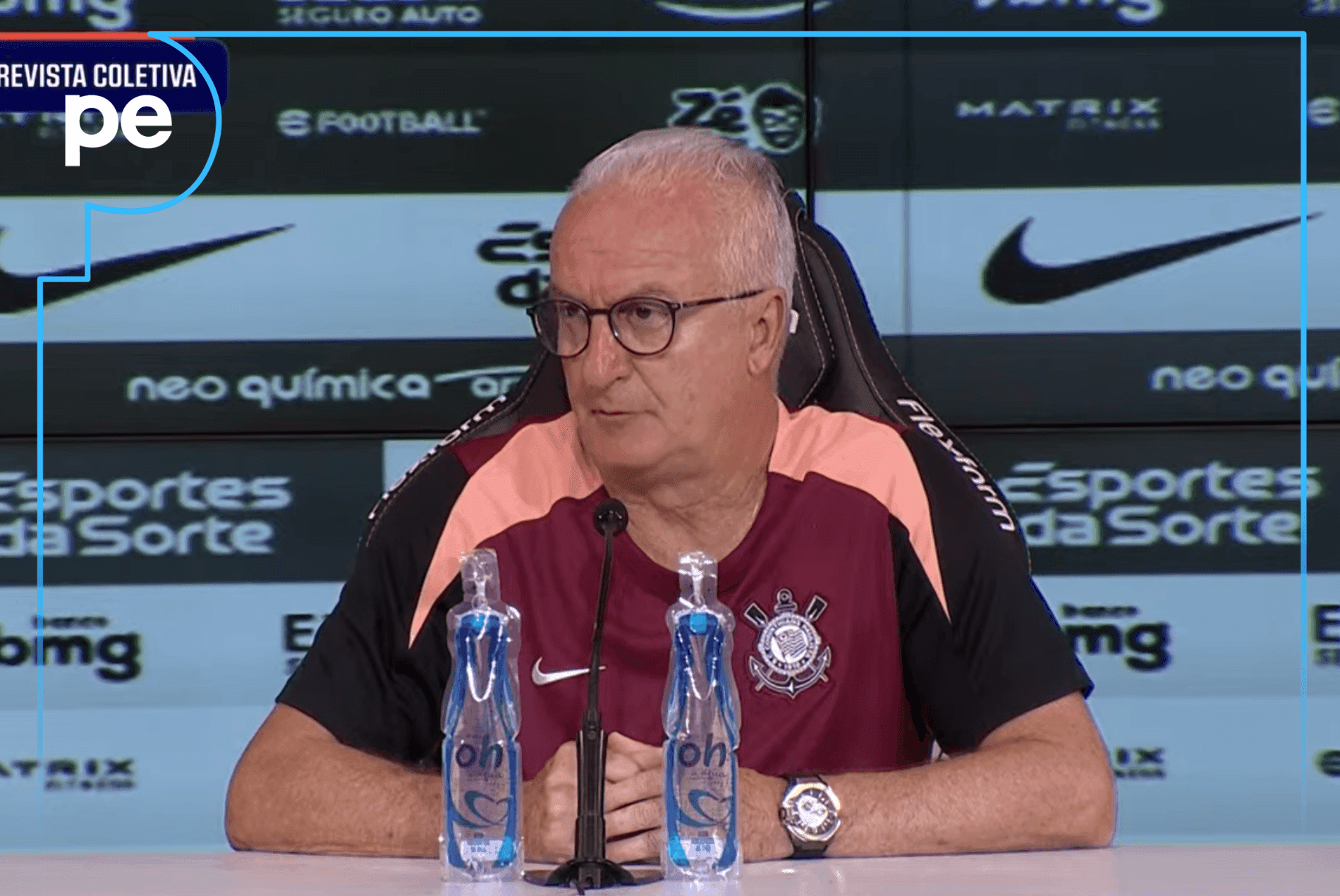 Dorival DESCARTA Memphis Depay contra o Santos e ALFINETA José Martínez